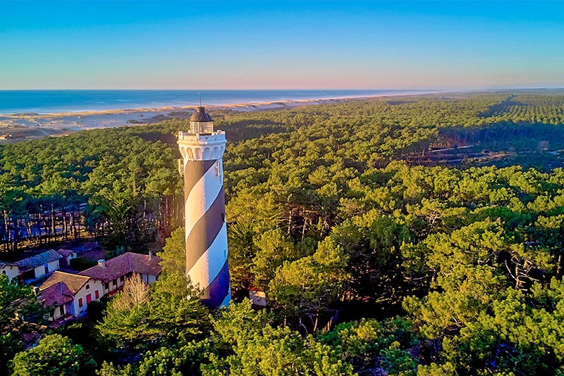 decouvrez le phare de contis